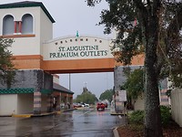 Outlet center