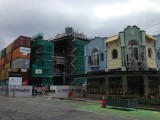 Wederopbouw en stutten van gevels met containers