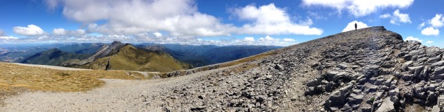Mt Arthur summit, dikke aarader! 360' views over Kaikoura ranges en Kahurangi NP.