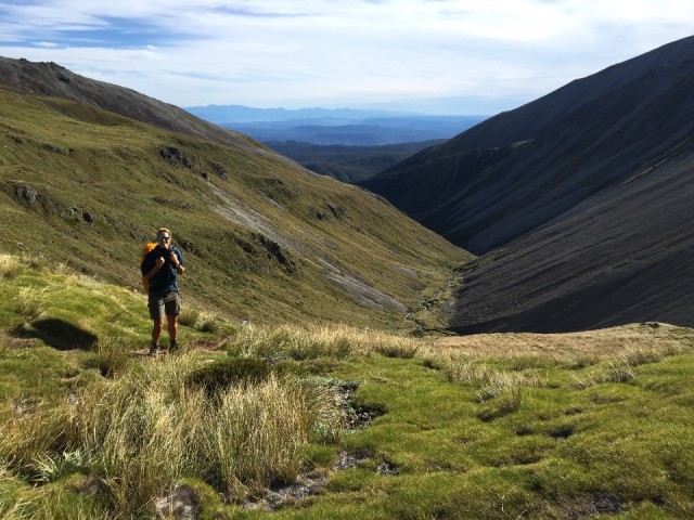 Op naar de Speargrass track, deze creek moesten we maar eens naar beneden volgen! @ Nelson Lakes NP
