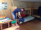 Yesss! 2 bunks voor ieder! En geen snurkende mede trampers!