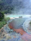 Geothermal warme baden met witte klei op de bodem naast de Welcome Flat hut! Whoeaaa!