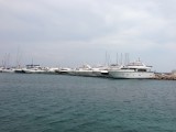 Iets grotere schepen in de haven