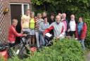 Uitgezwaaid door vrienden op 3 juli