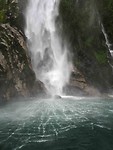 onderaan waterval