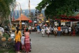 Nieuwe tempel in Lovina
