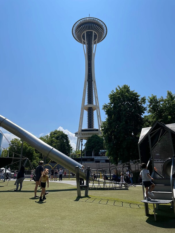 Spaceneedle speeltuin