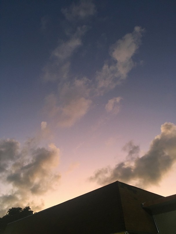 Een paarse lucht