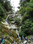 Rusten bij de waterval