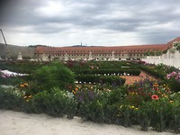 Mooie tuin van het kasteel