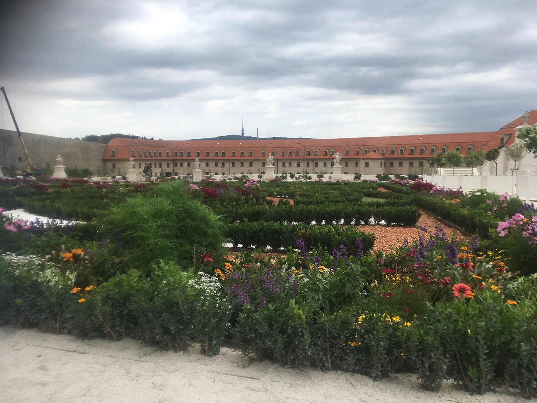 Mooie tuin van het kasteel