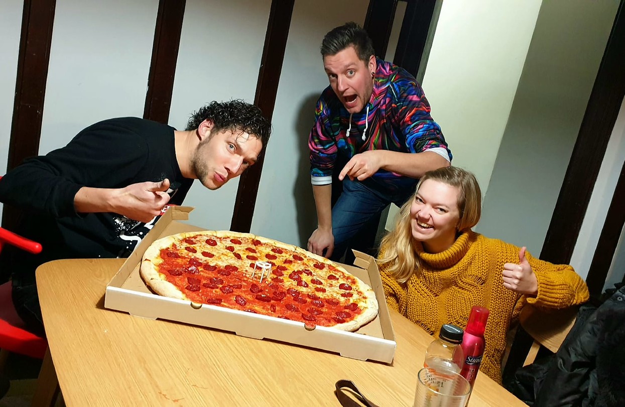 Lekker pizza eten