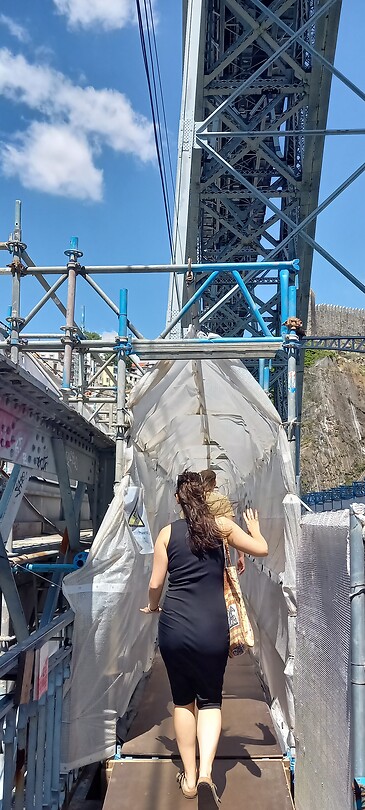 Over de brug in renovatie