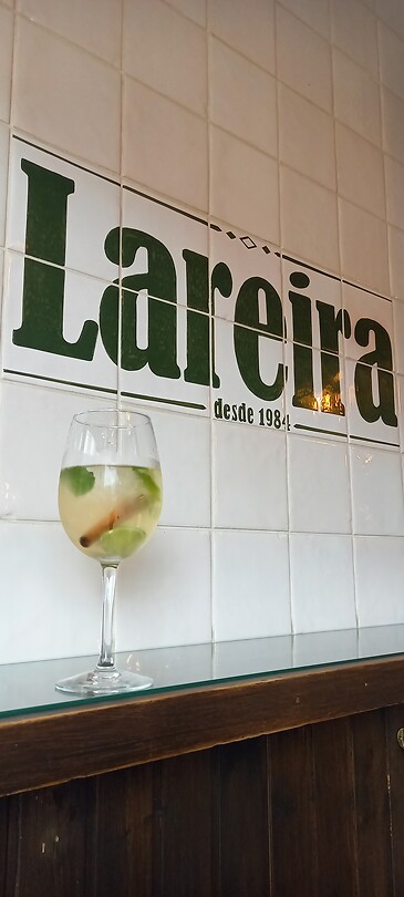 Witte Sangria bij Lareira
