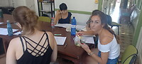Francine die me betrapt met foto's maken