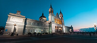 De Kathedraal by night