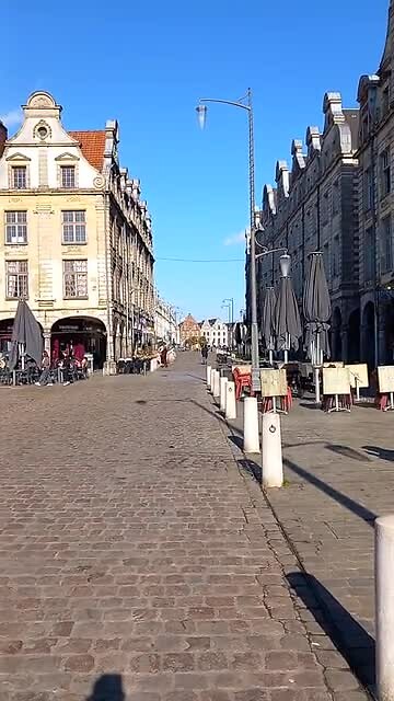 Place des Heros, Arras
