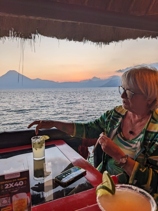 Sun set café