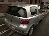 De auto en de deuk