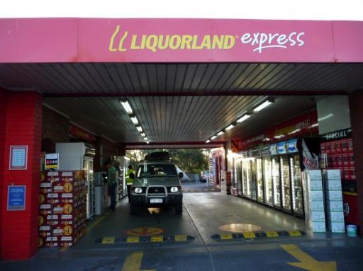 Drive inn bottleshop
