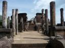 Oude gebouwen in Polonnaruwa