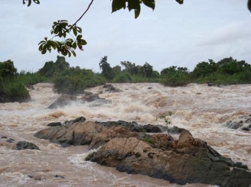 Tat Somphamit watervallen
