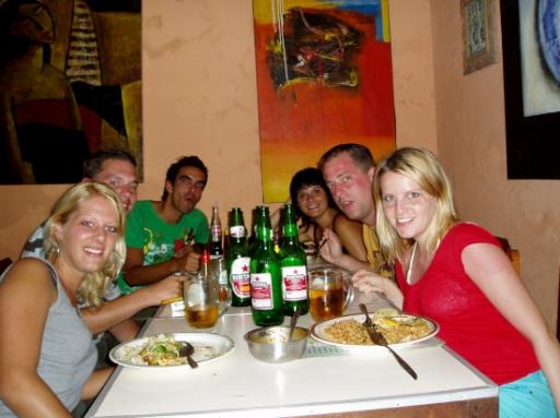 Lekker eten in Ubud (Eef en Mike net gearriveerd)