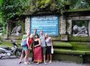 Met z'n allen naar Monkey Forest