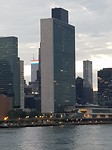 Gebouw van de Verenigde Naties vanaf het water gezien