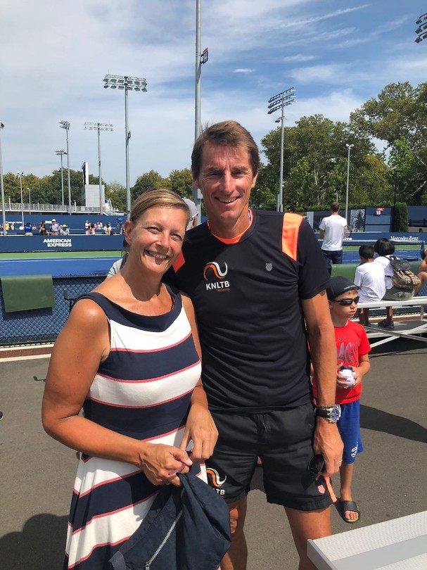 Samen met Paul Haarhuis Foto Ingrid’s reisblog