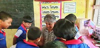 Schoolkinderen dorpswandeling