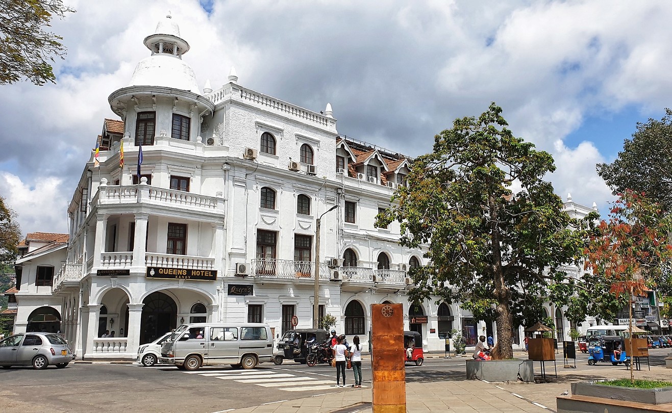 Queens hotel