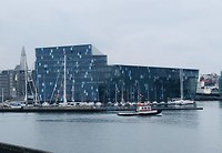Glazen Harpa gebouw