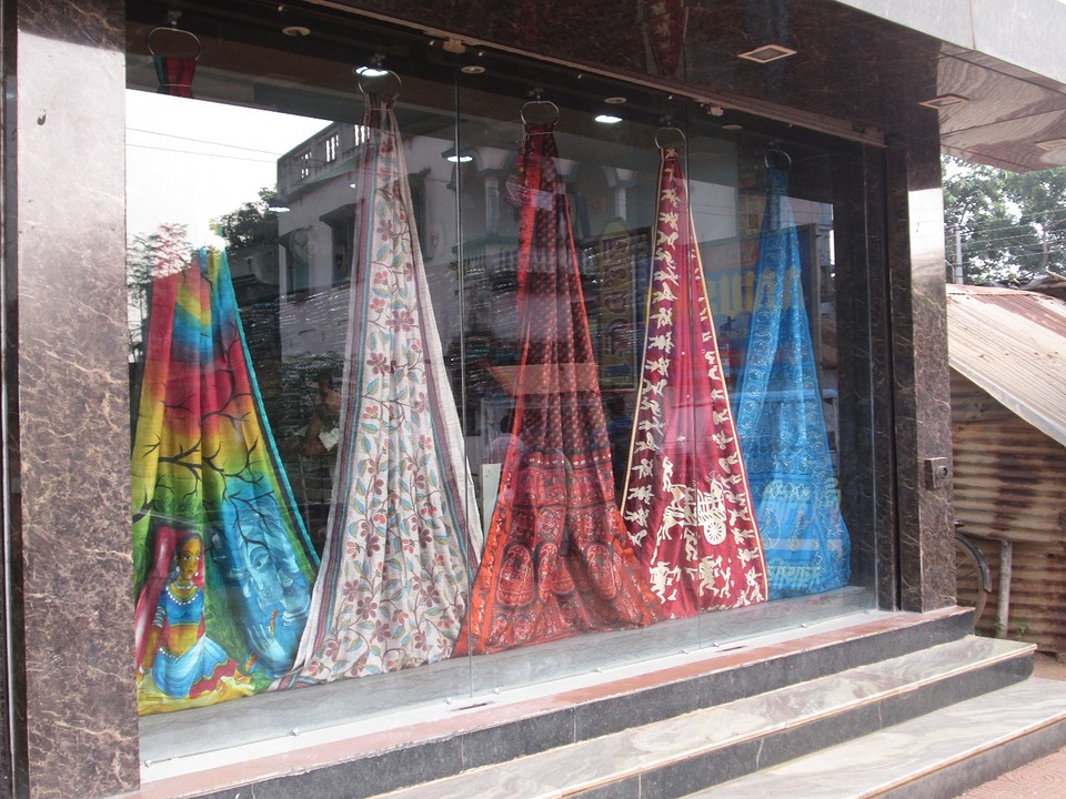 Sari's