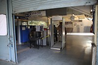 Controle voor de metroingang