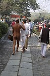 Iemand die het ritueel doorlopen heeft (links)