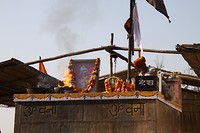 De tempelman en ik denk motorolie offerings