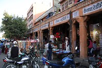 Een heel rustige winkelstraat