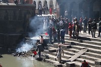 Laatste vuur en as gaat de rivier in