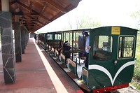 eco spoortje (diesel) naar de tracks, plaats reserveren, wachttijd  meer dan een uur