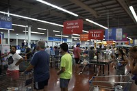 Wachten is gewoon, drie rijend ik bij de supermarkt