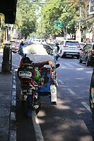Tuk tukje doen