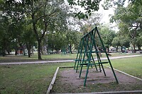 Speeltuin op tempelterrein