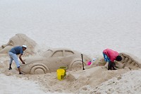 Zandsculpturen zijn populair in Plett
