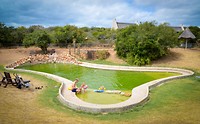 Het zwembad in Addo Elephant Park