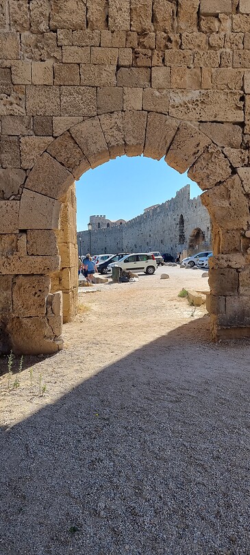 Rhodos
