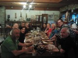 Gezellig diner in Albergue Do Brasil