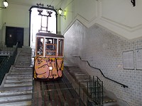 Het station beneden
