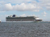 Komen en gaan van cruiseschepen....