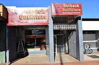 De Outback Outfitters